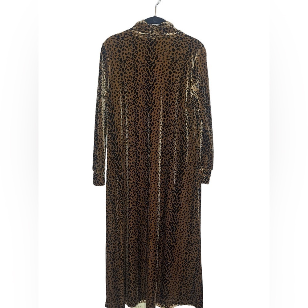 JOAN‎ RIVERS Animal Print Robe - Picture 2 of 5